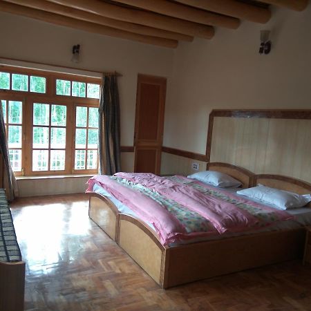 Gangs-Shun Homestay Leh Esterno foto